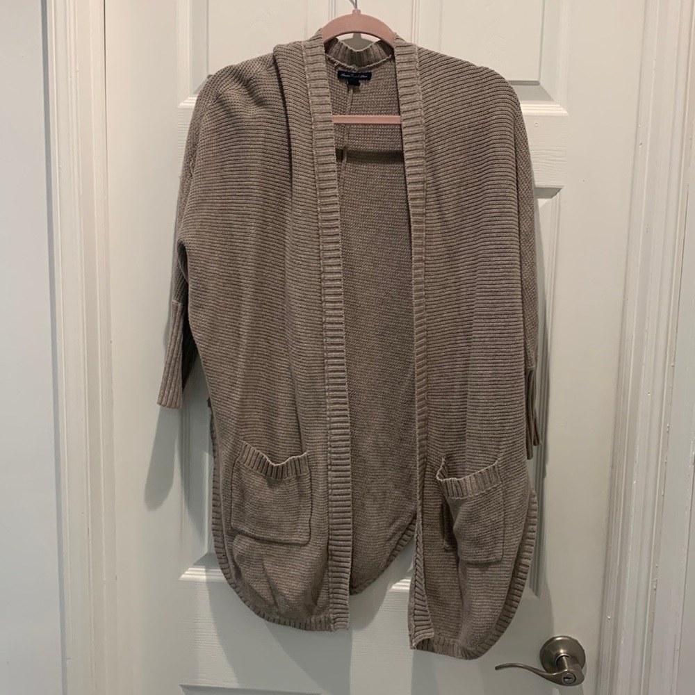 American Eagle Cardigan Size M